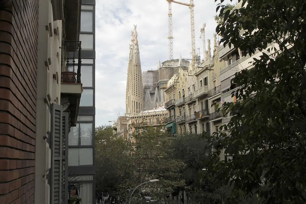 Cozy Apartment Near Sagrada Familia Barcelona